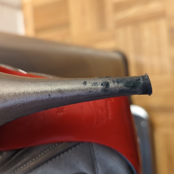 CL gold booties - Picture 6 of 8